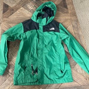 North Face green raincoat boys size 18-20/men’s size small